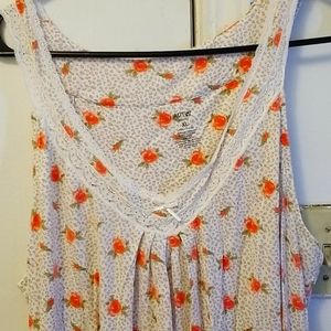 Sleeveless womens night gown